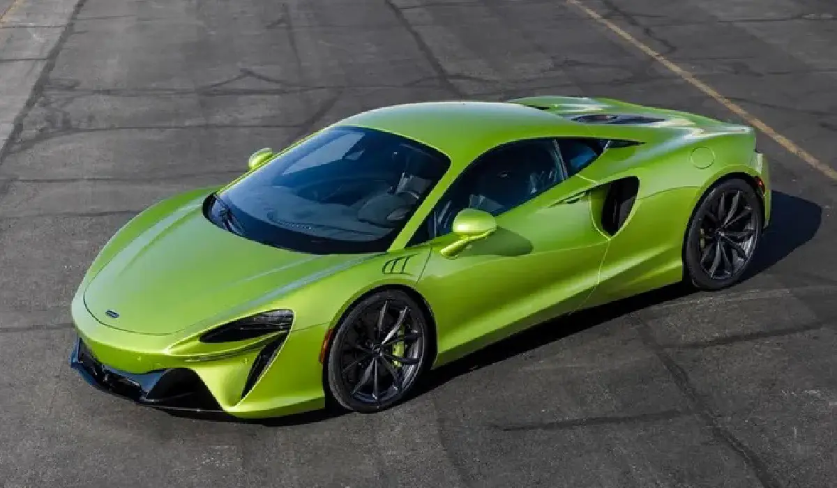 McLaren - Artura - Sports Car Rentals - Preowned Sports Car - Exclusive Concierge Club.webp